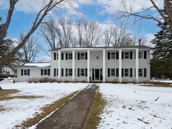 1302 Ridgeway Road, Marshall, MN 56258