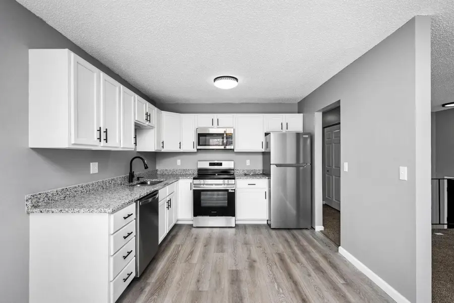 4501 Scott Trail, Eagan, MN 55122 - #2