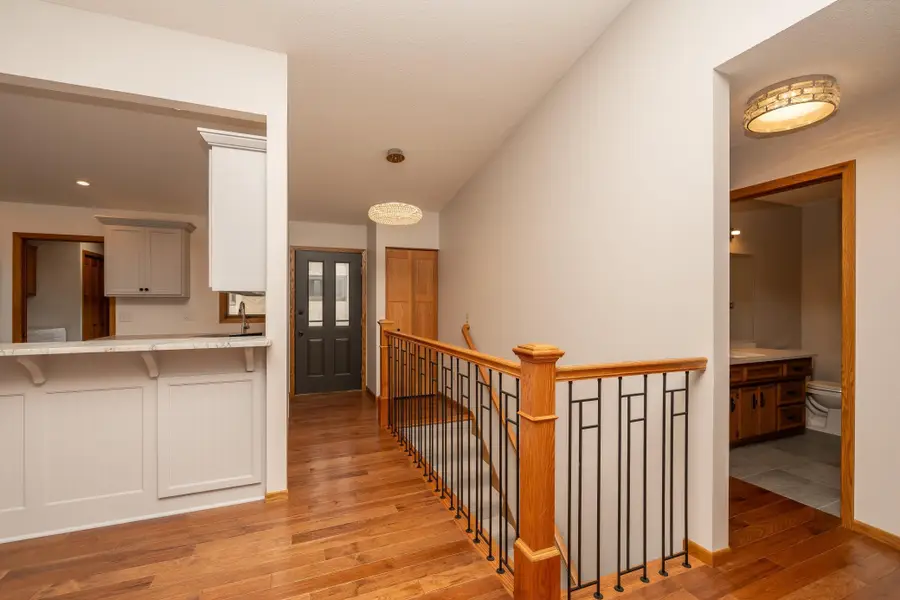 1813 6th Avenue W, Shakopee, MN 55379 - #3