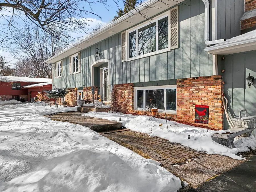 630 Tyrol Lane, Shakopee, MN 55379 - #2