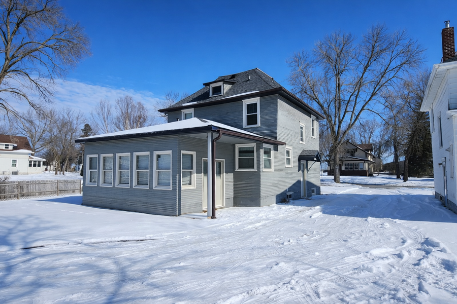 529 7th Street Nw, Willmar, MN 56201 - #3