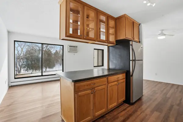 4130 Rahn Road #206, Saint Paul, MN 55122