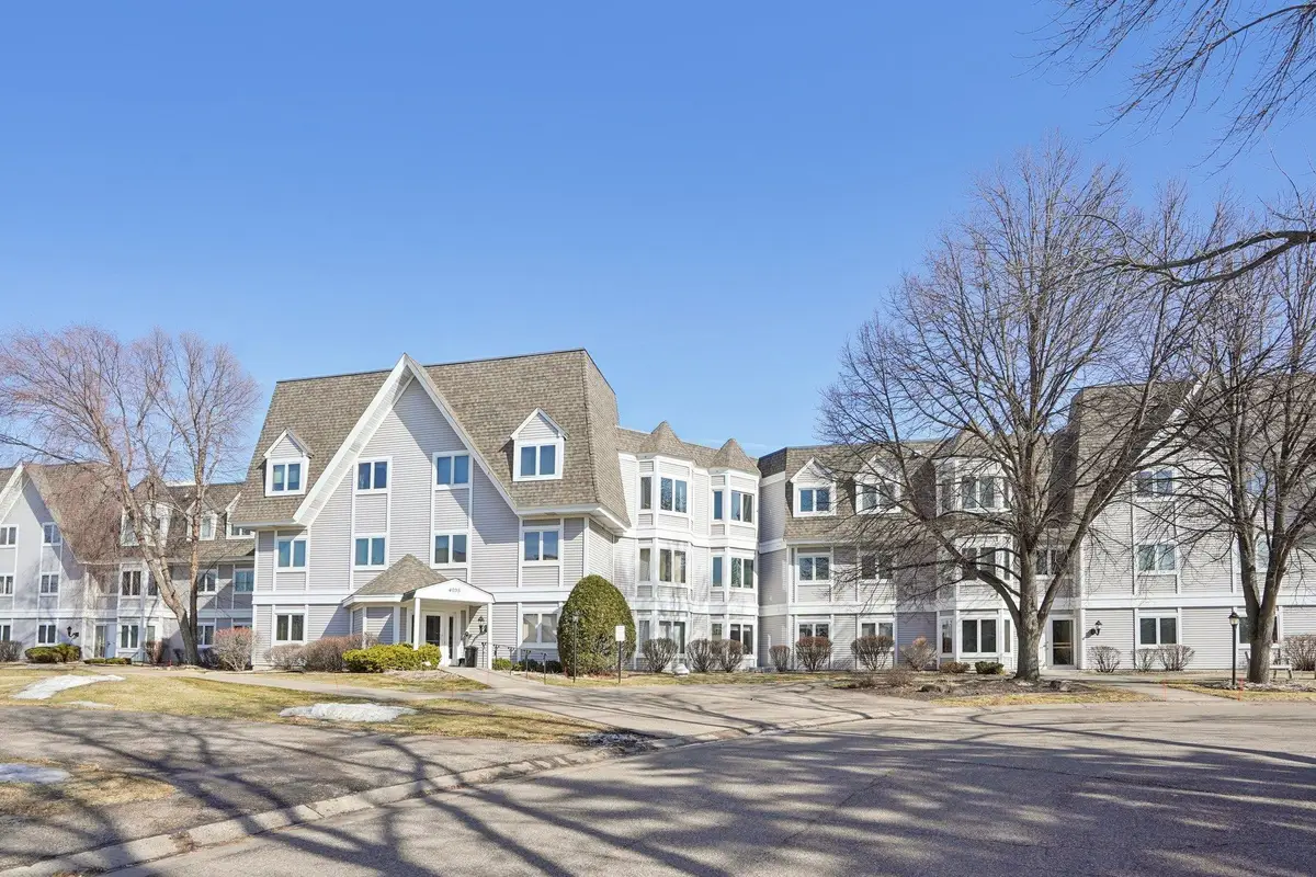 4035 Victoria Street N #212, Shoreview, MN 55126 - #1