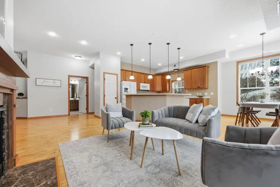 1256 County Road D E #104, Maplewood, MN 55109 - #2