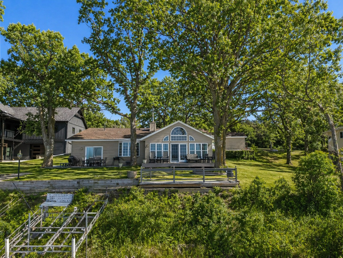 13630 2nd Street Ne, Spicer, MN 56288 - #1