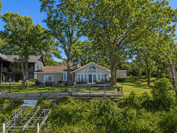 13630 2nd Street Ne, Spicer, MN 56288