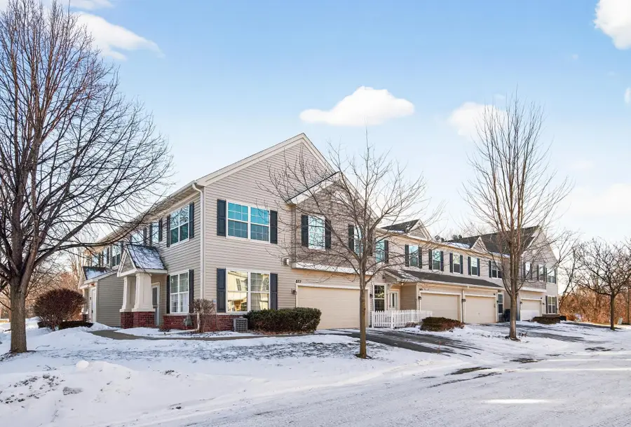 879 Braunworth Court, Chaska, MN 55318 - #2