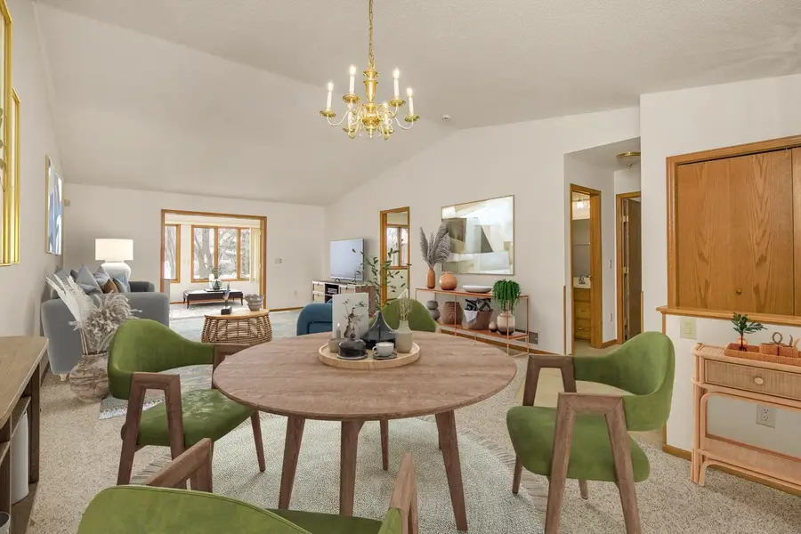 2224 Pinewood Drive, Shakopee, MN 55379 - #2