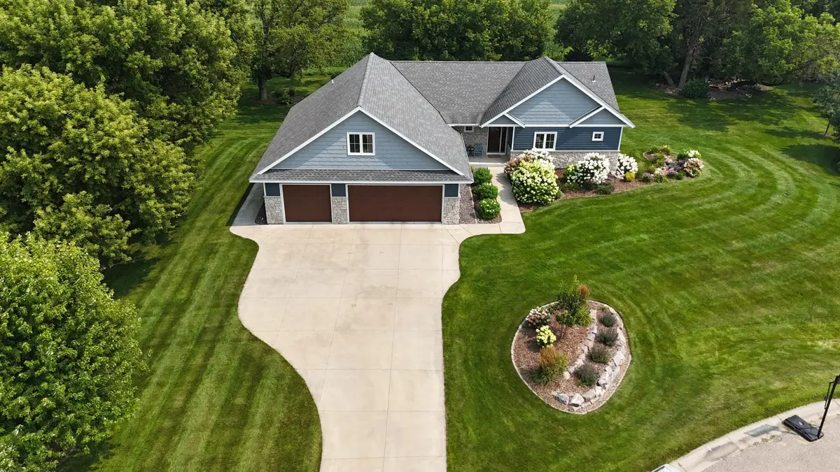 1412 Fairacre Lane Sw, Willmar, MN 56201 - #1