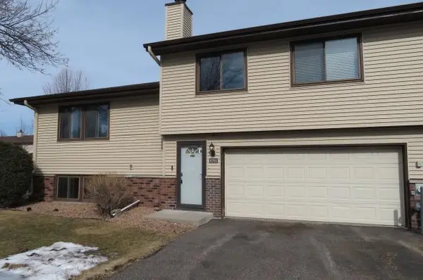 8761 N Maplebrook Circle, Minneapolis, MN 55445
