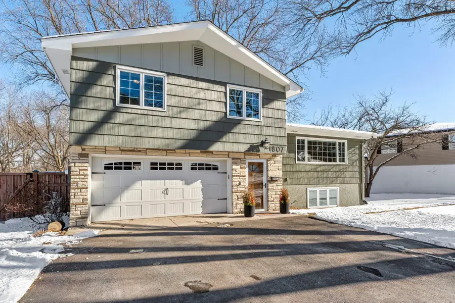 1807 Texas Avenue S, Saint Louis Park, MN 55426 - #3