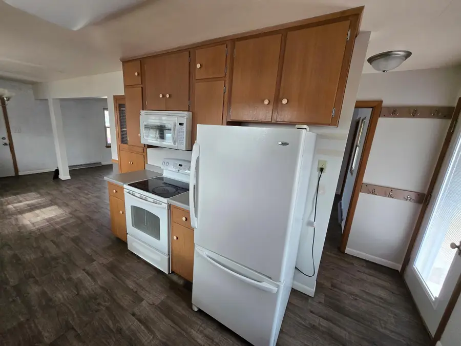 204 4th Avenue Sw, Stewartville, MN 55976 - #3