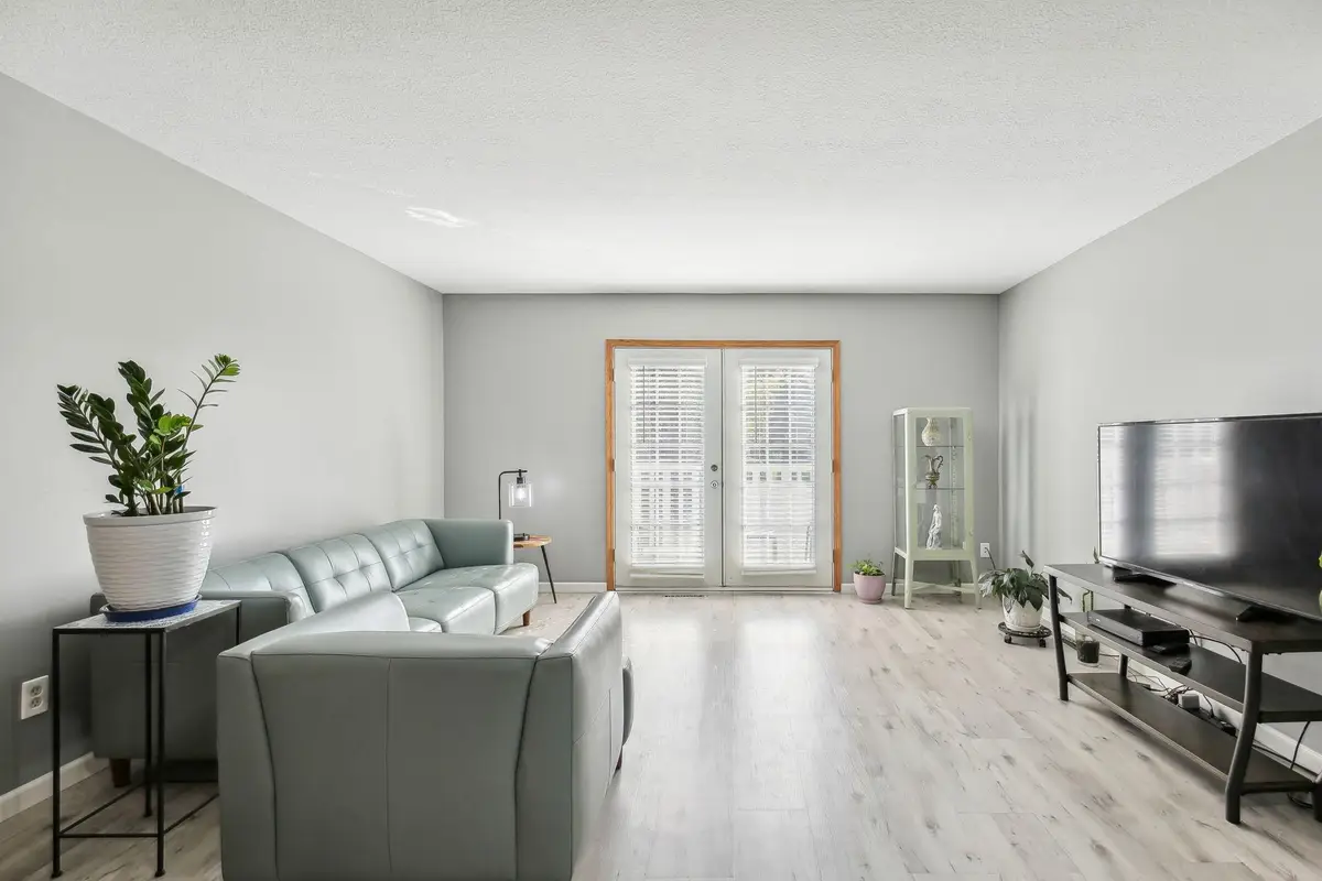 1860 Mcmenemy Street #E, Maplewood, MN 55117 - #1