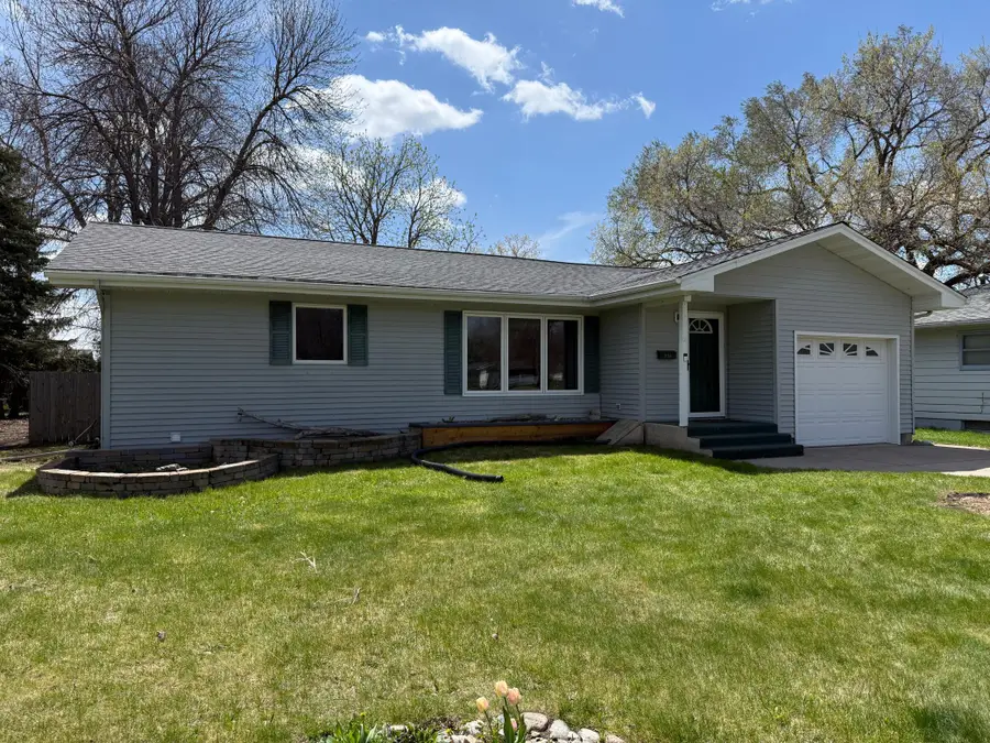 704 4th Avenue E, Ada, MN 56510 - #2