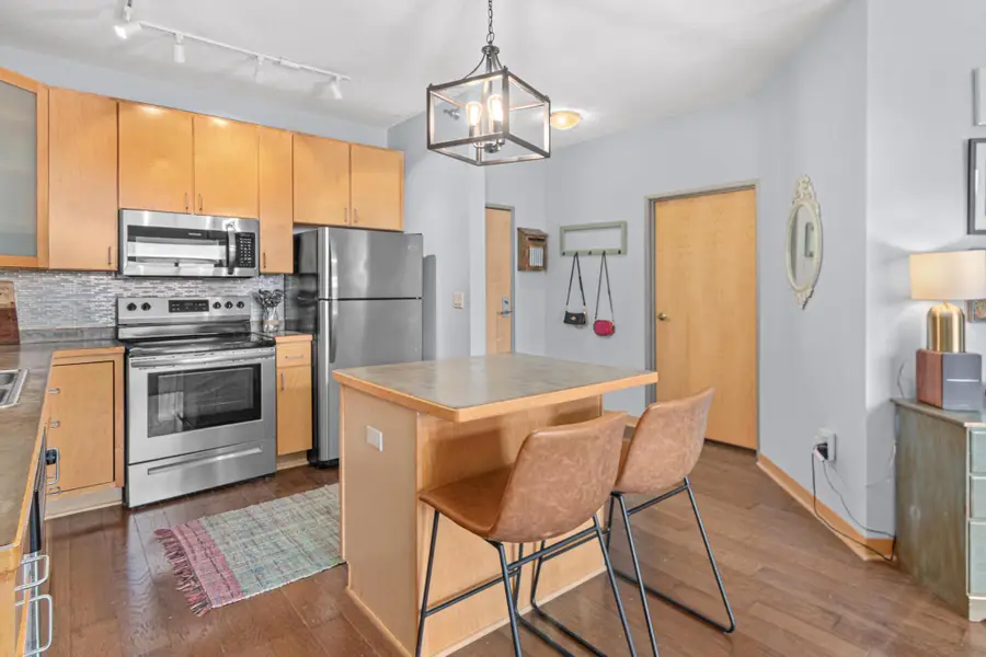 2600 University Avenue Se #319, Minneapolis, MN 55414 - #2