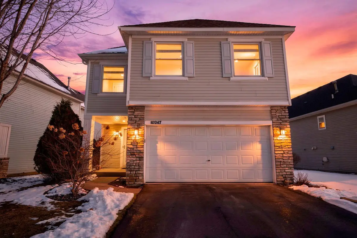 10247 Country Club Curve, Woodbury, MN 55129 - #1