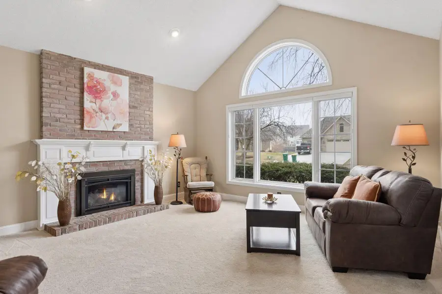 138 White Oaks Lane, Saint Paul, MN 55127 - #2