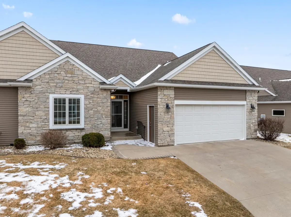 2938 Ivory Road Ne, Rochester, MN 55906 - #1