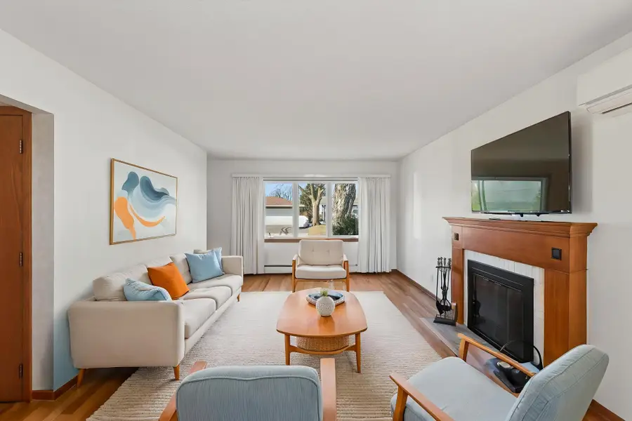 1365 Pinewood Drive, Woodbury, MN 55125 - #2