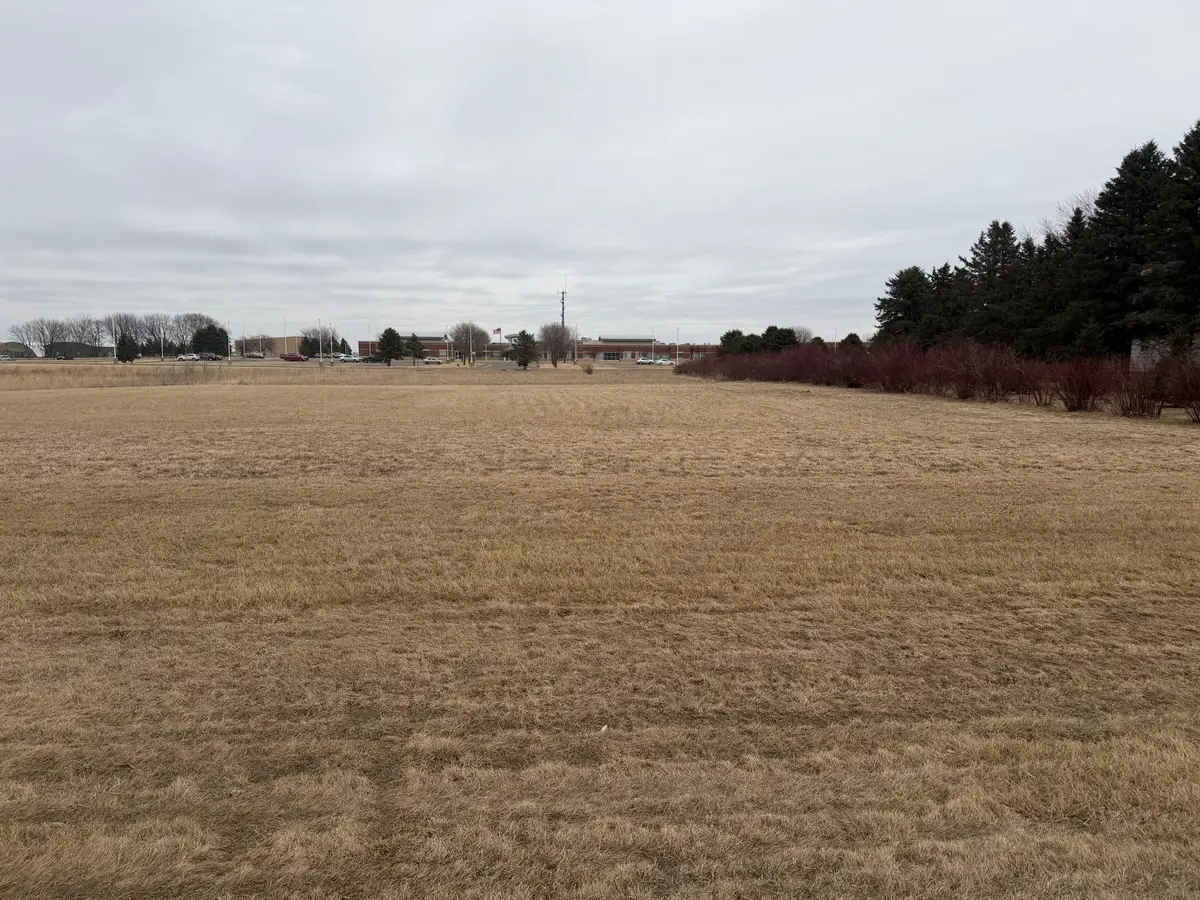 2910 N Humiston, Worthington, MN 56187 - #1