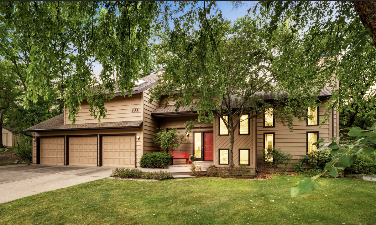 1368 32nd Avenue Nw, Saint Paul, MN 55112 - #1
