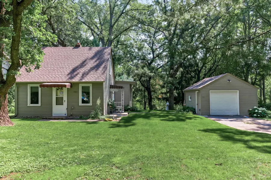 7011 Pleasant View Drive, Saint Paul, MN 55112 - #2