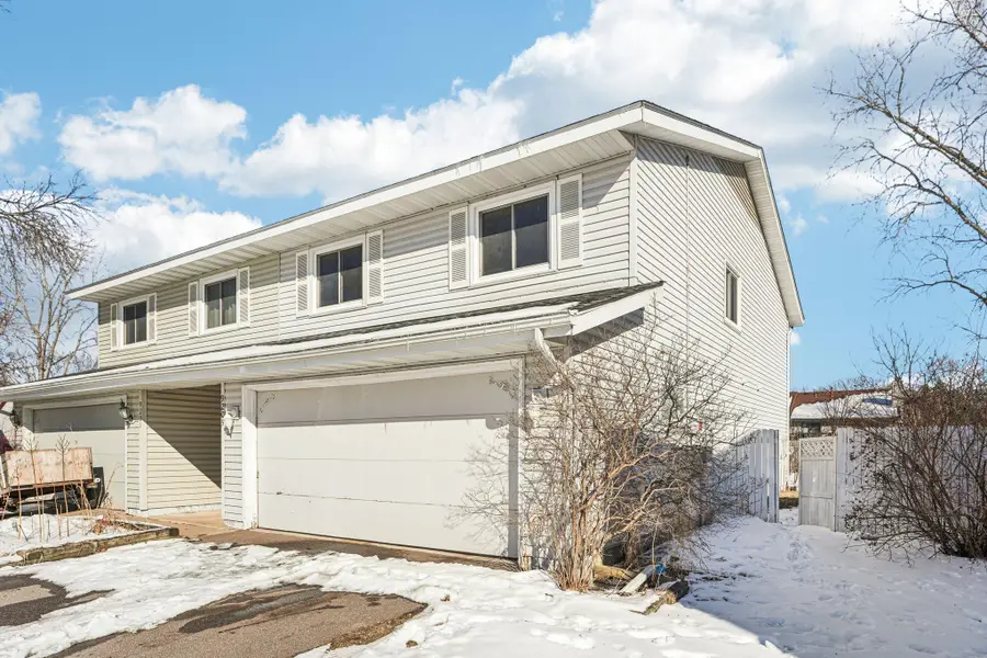 9205 29th Avenue N, Minneapolis, MN 55427 - #2