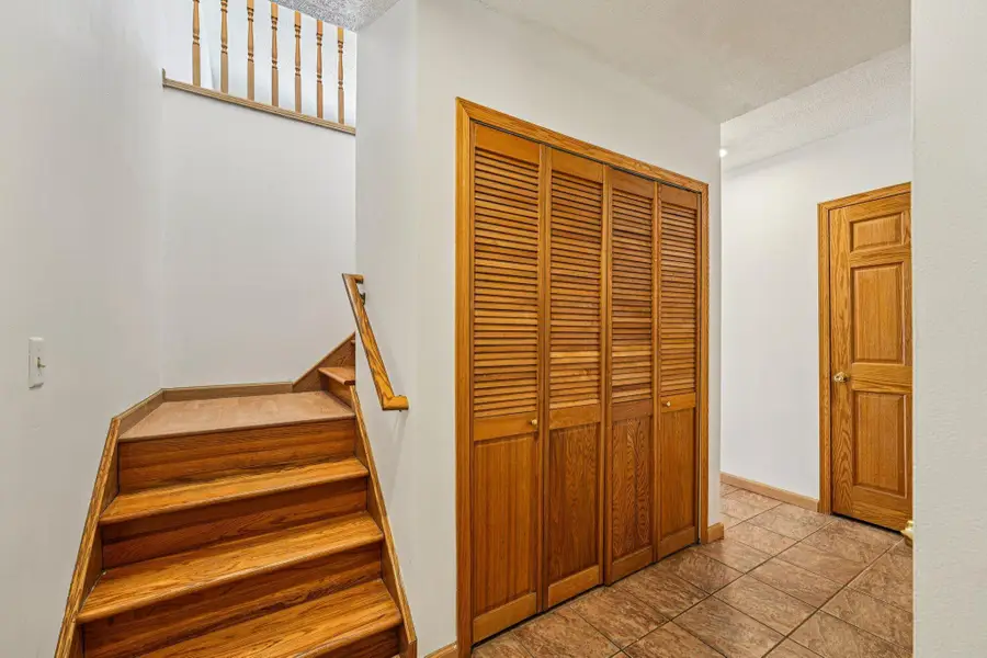 9205 29th Avenue N, Minneapolis, MN 55427 - #3