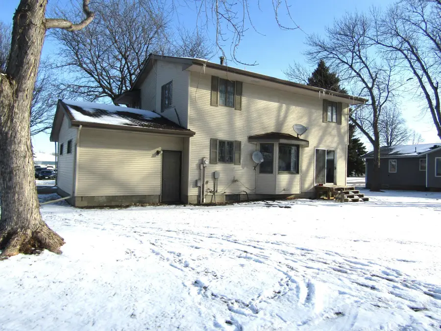 1333 Walnut Street, Dawson, MN 56232 - #3