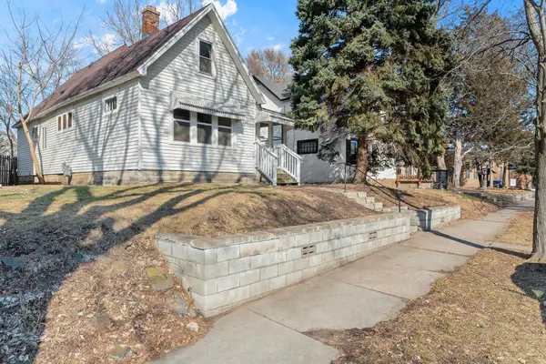 673 Jessamine Avenue E, Saint Paul, MN 55106