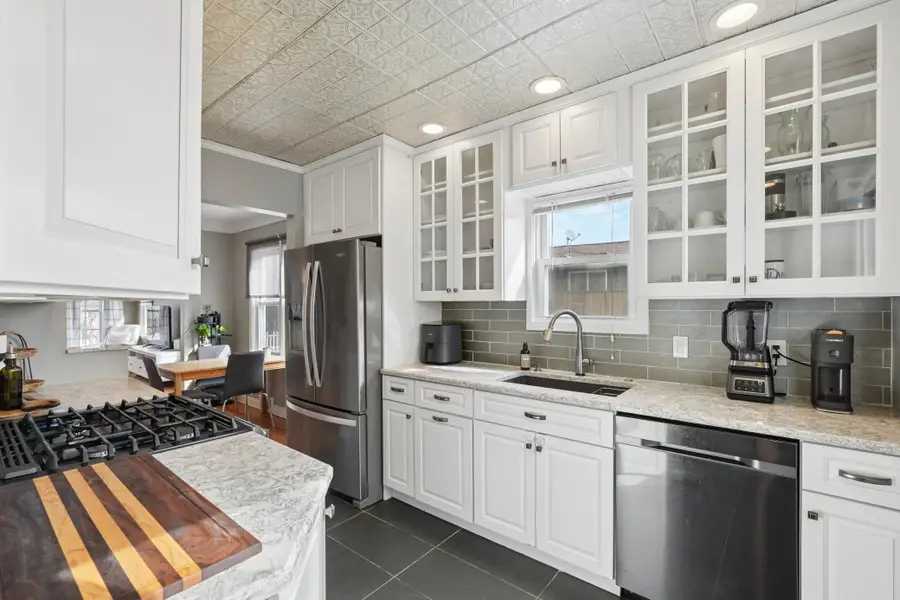 1872 4th Street, Saint Paul, MN 55110 - #2