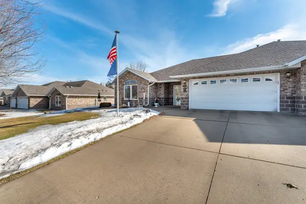 1952 Oakwood View, Fergus Falls, MN 56537