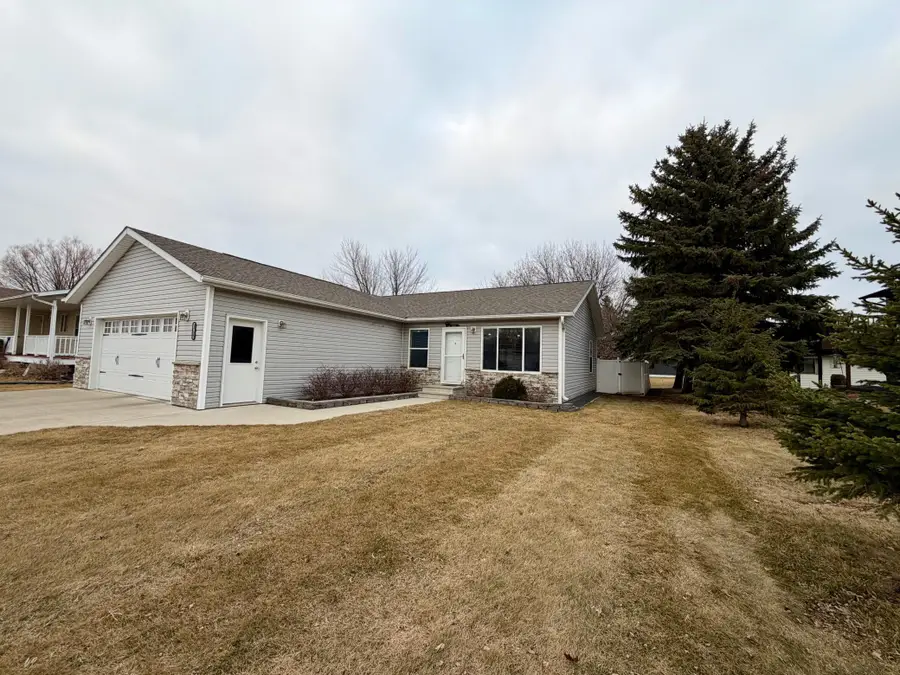 1708 Clifton Avenue, Worthington, MN 56187 - #2