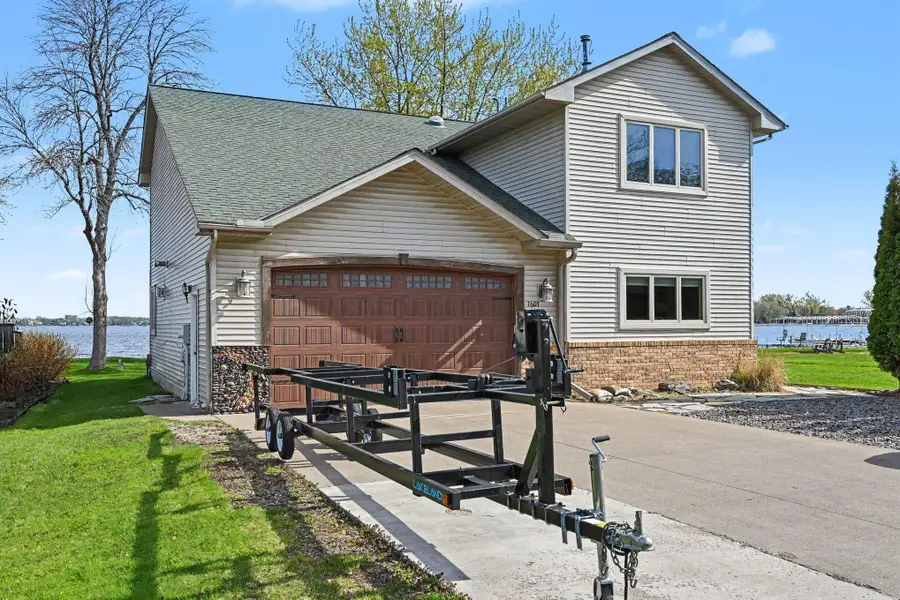 1607 Beach Drive Se, Forest Lake, MN 55025 - #3