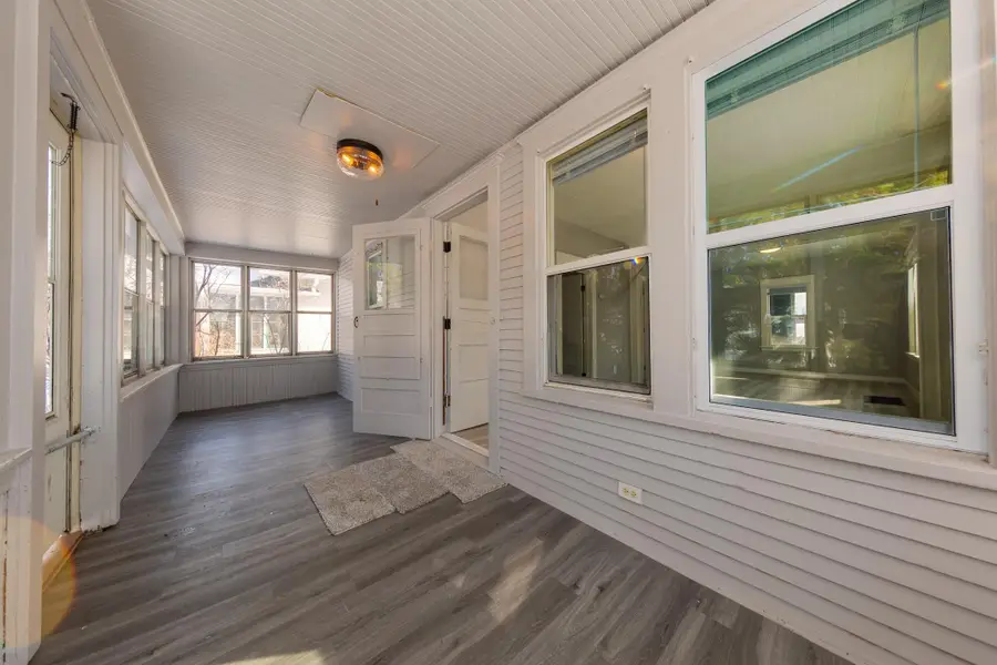 1002 Avon Street N, Saint Paul, MN 55103 - #2