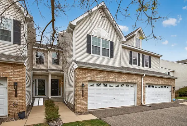 17582 Hackberry Court, Eden Prairie, MN 55347
