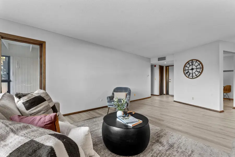 2485 Canabury Drive #212, Little Canada, MN 55117 - #3