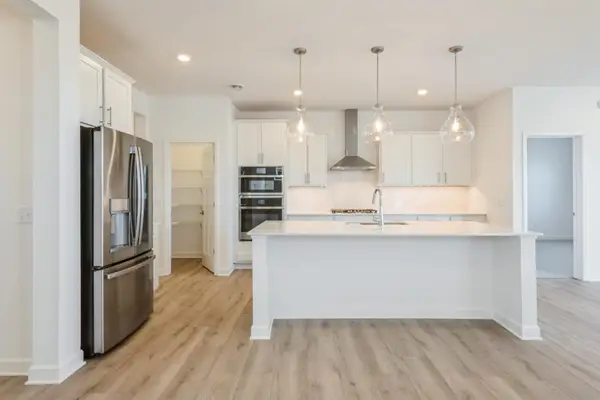 5198 Long Pointe Bay, Woodbury, MN 55129
