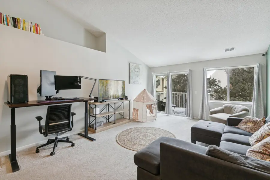 2216 Water Lilly Lane #607, Eagan, MN 55122 - #3