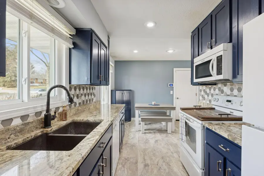 8351 Innsdale Avenue S, Cottage Grove, MN 55016 - #3