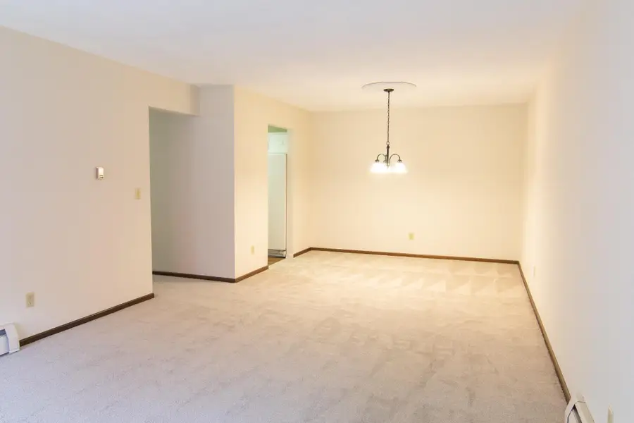 2690 Oxford Street N #247, Roseville, MN 55113 - #3