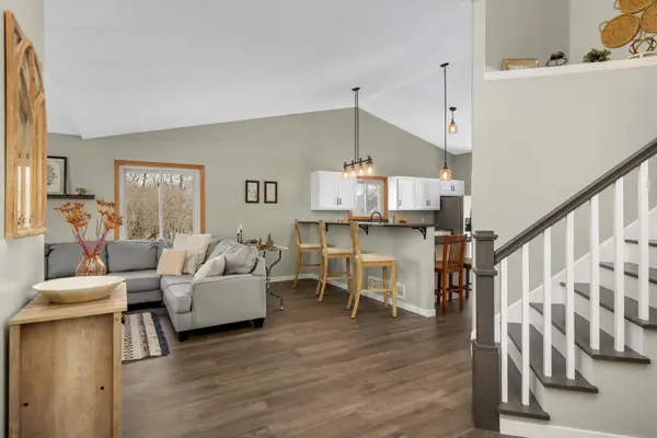 11066 190 1/2 Avenue Nw, Elk River, MN 55330