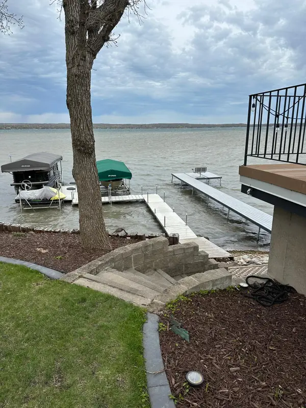 736 Shorewood Drive, Detroit Lakes, MN 56501