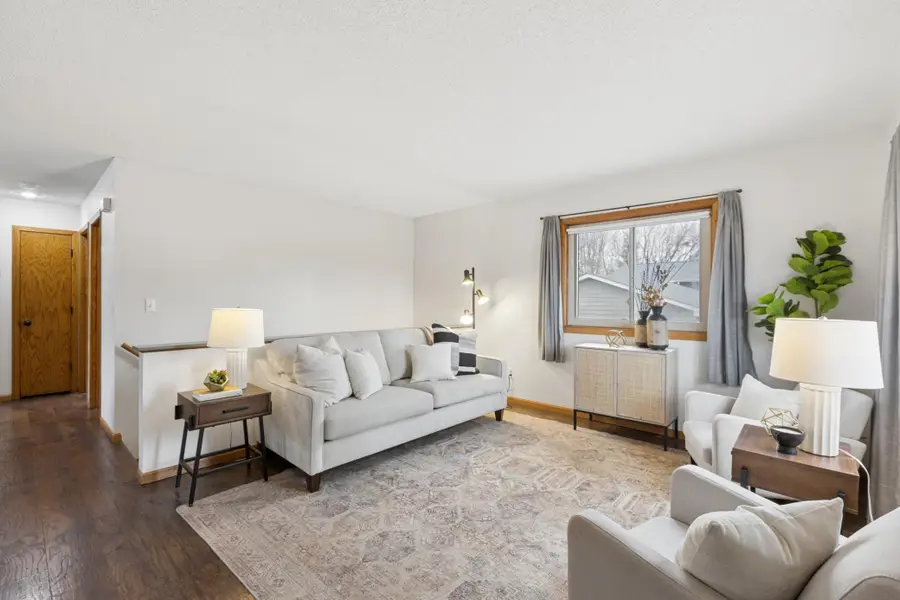 204 Grand Avenue Ne, Saint Michael, MN 55376 - #3