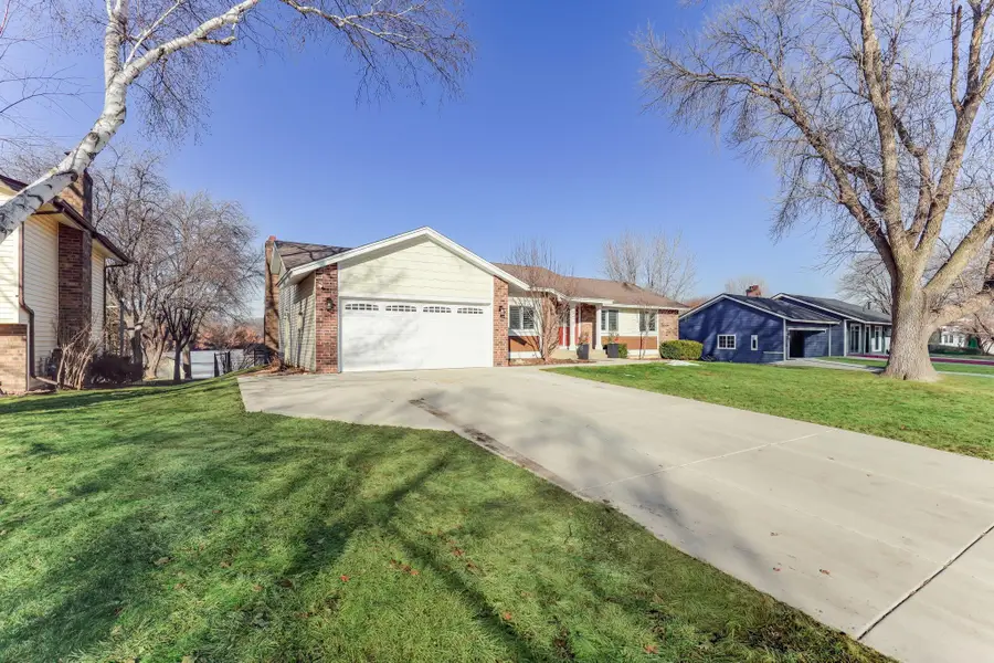 624 E 145th Street, Burnsville, MN 55337 - #2