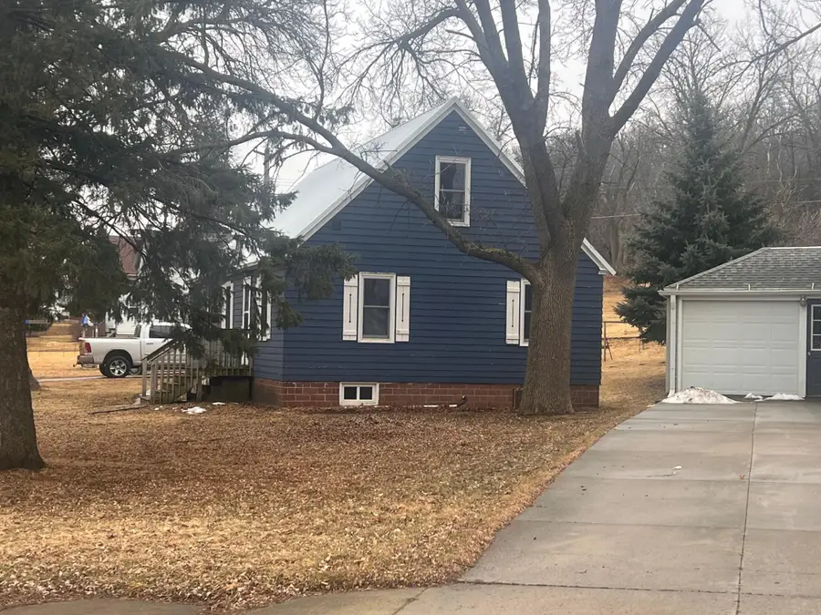 202 Grant Street S, Lake Benton, MN 56149 - #3