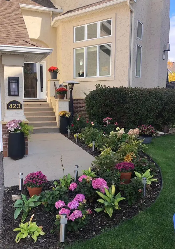 423 River Street, Minneapolis, MN 55401