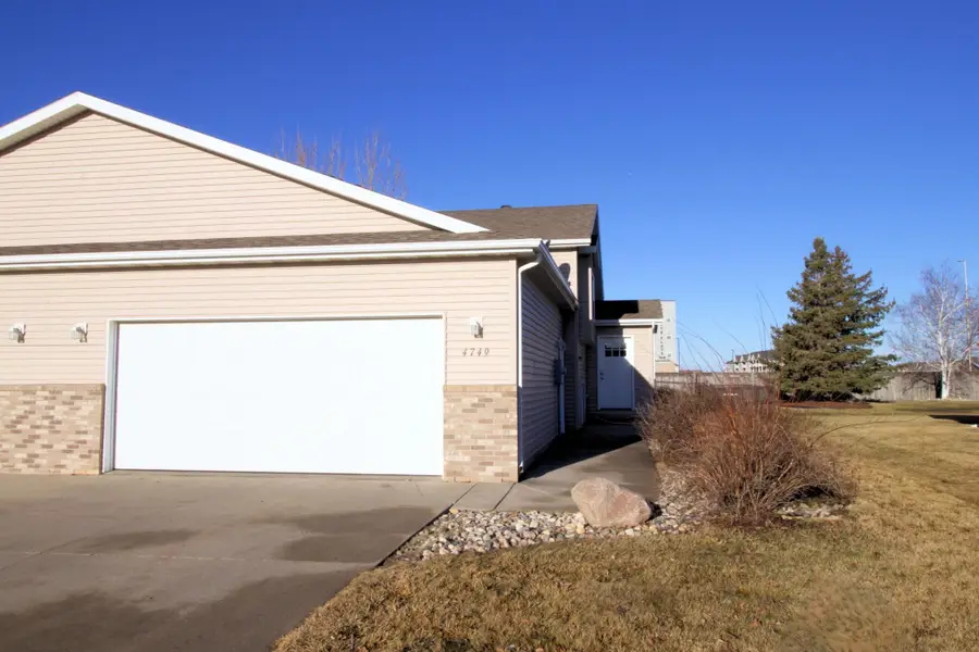 4749 44th Street S, Fargo, ND 58104 - #2