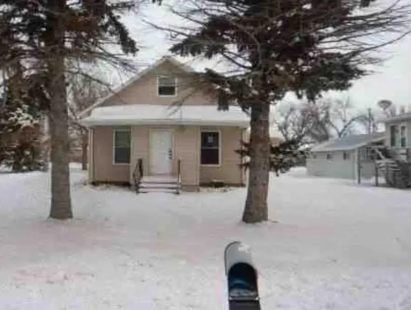 171 3rd Street N, Casselton, ND 58012