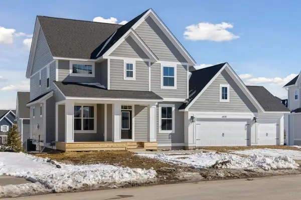 6525 Timber Arch Drive, Chaska, MN 55318